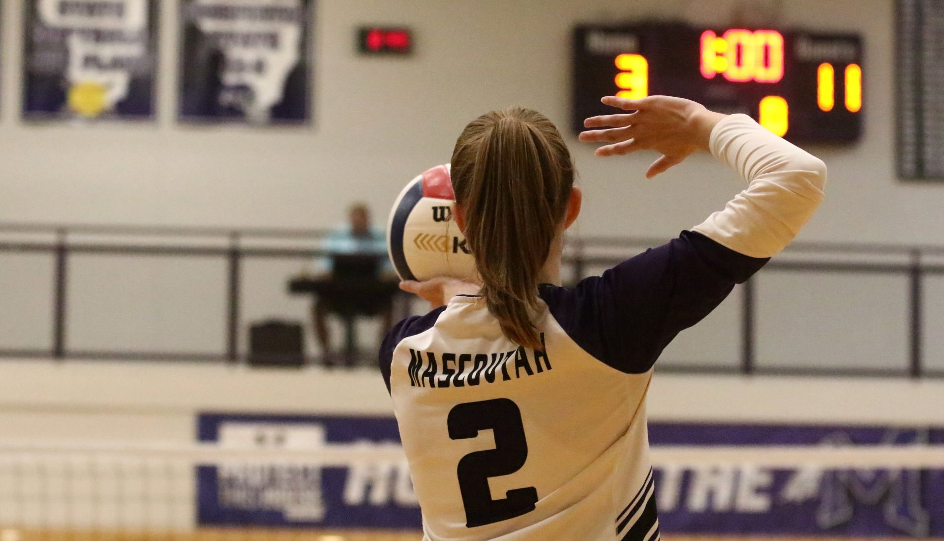 Freeburg def. Mascoutah 25-23, 25-21